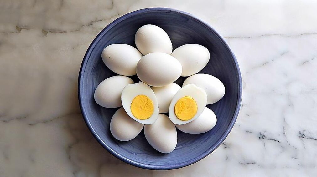 Trứng gà là sản phẩm cần thiết trong chế độ ăn kiêng hóa học