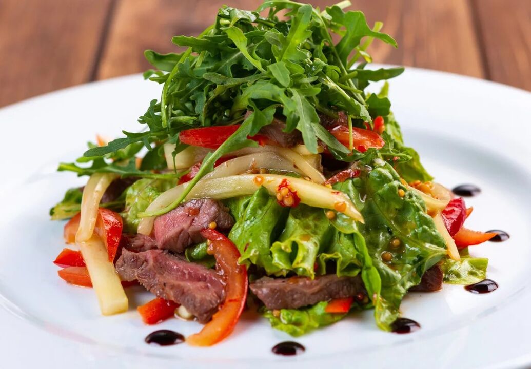 Salad thịt bê và rau